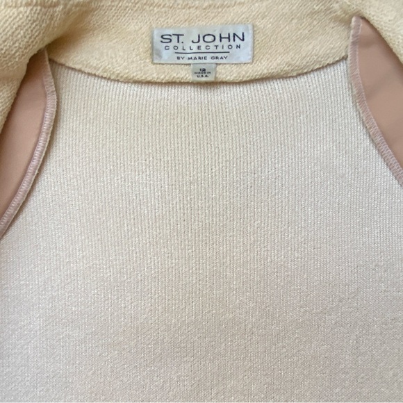 St John Collection Knit Yellow 3/4 Sleeve Blazer Zipper Closure Size 12 - Picture 9 of 12